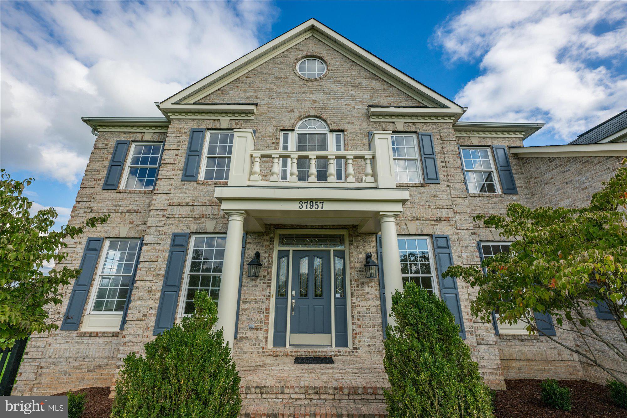Rectangular Portico