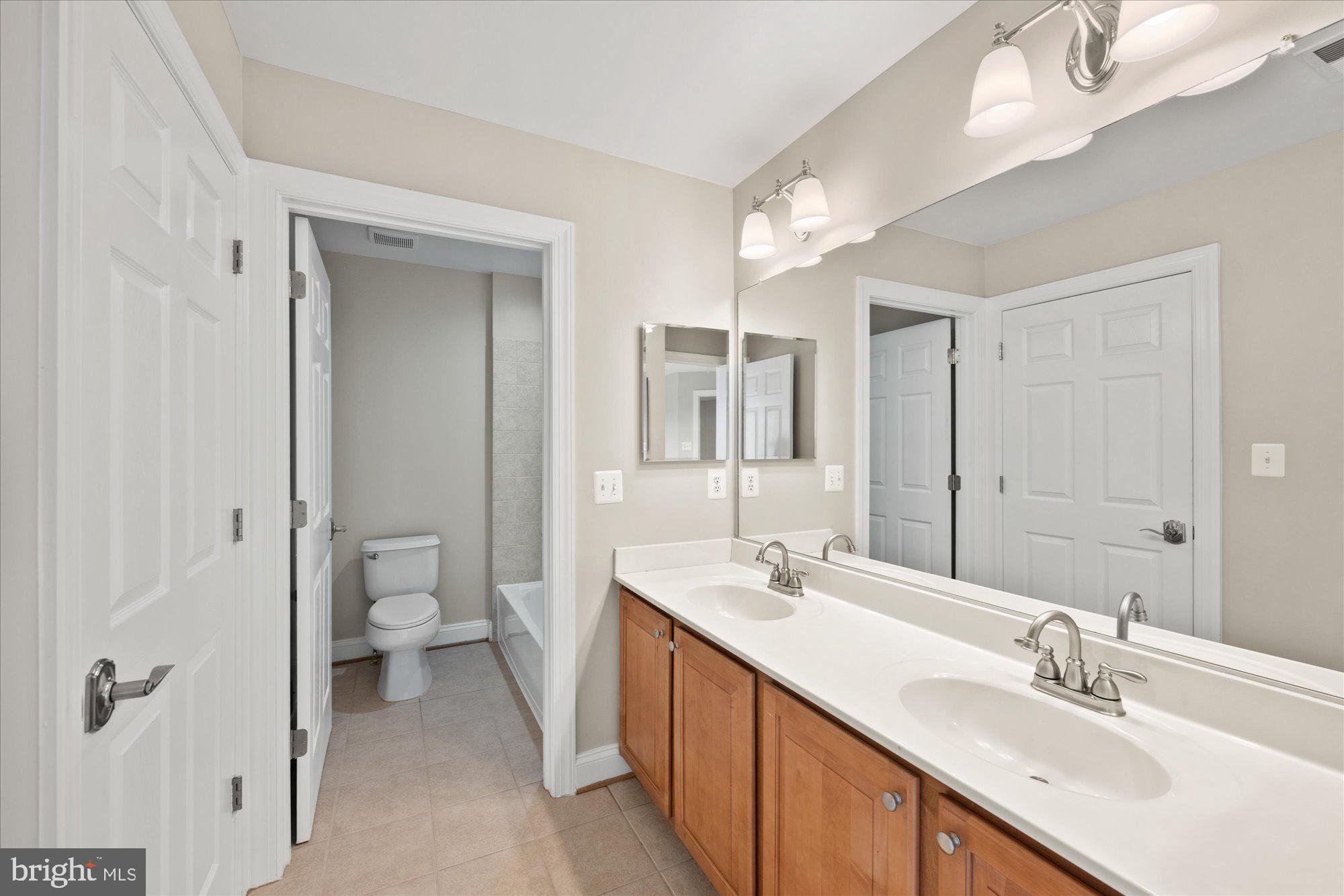 37957 Piggott Bottom Road Purcellville, VA 20132 - Photo 37 of 85 Shared Bath