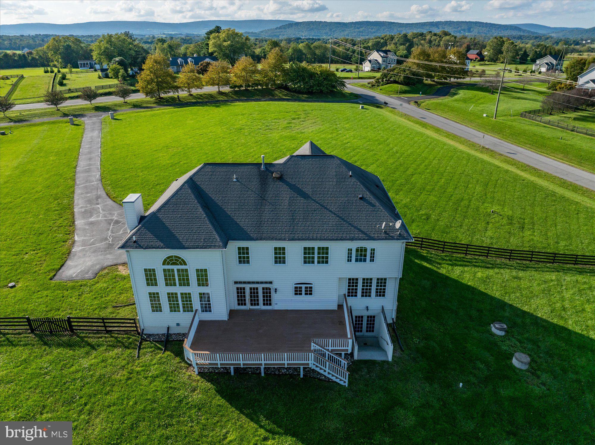 37957 Piggott Bottom Road Purcellville, VA 20132 - Photo 58 of 85 Rear Elevation