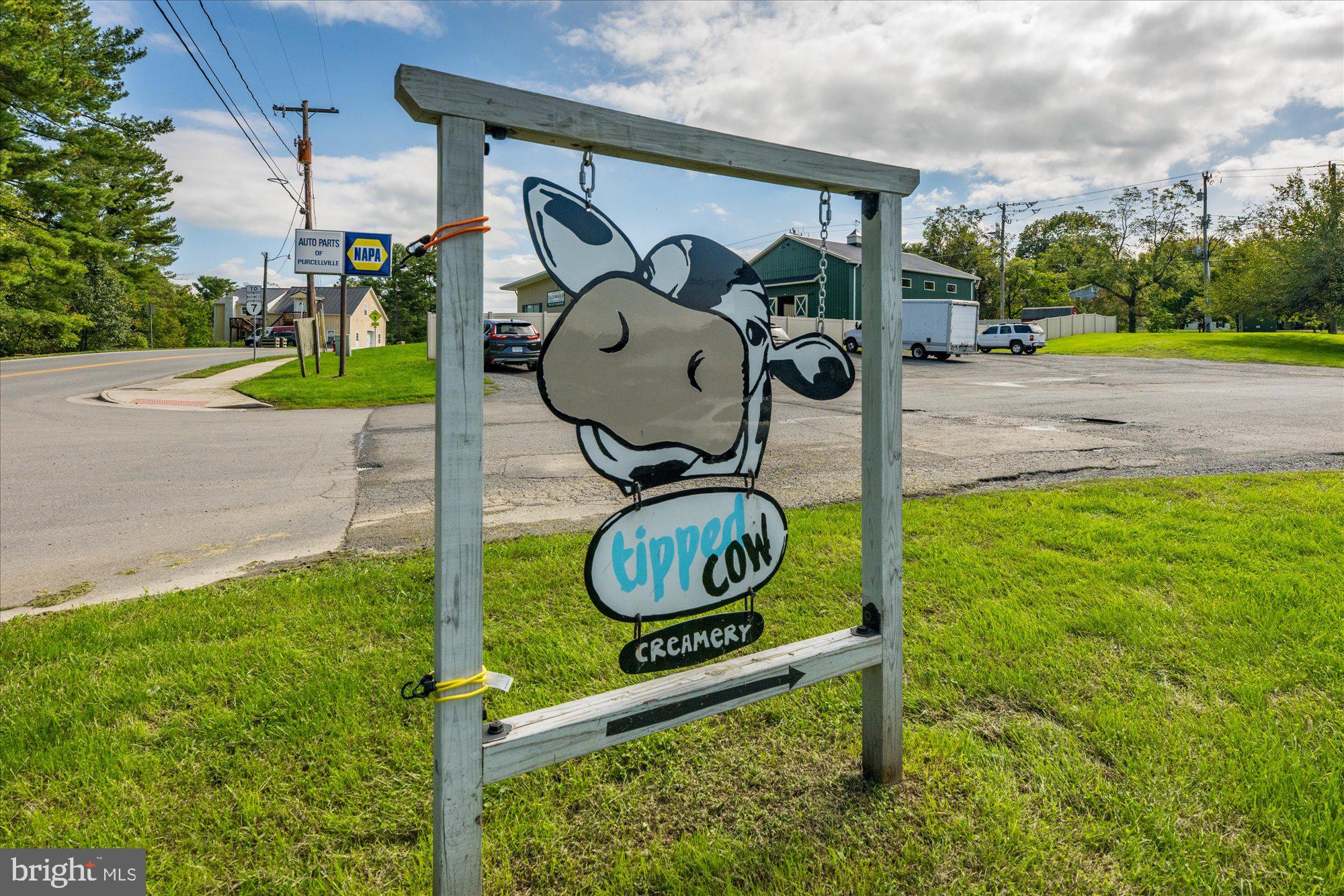 37957 Piggott Bottom Road Purcellville, VA 20132 - Photo 74 of 85 Your Home Town, Just Minutes Away