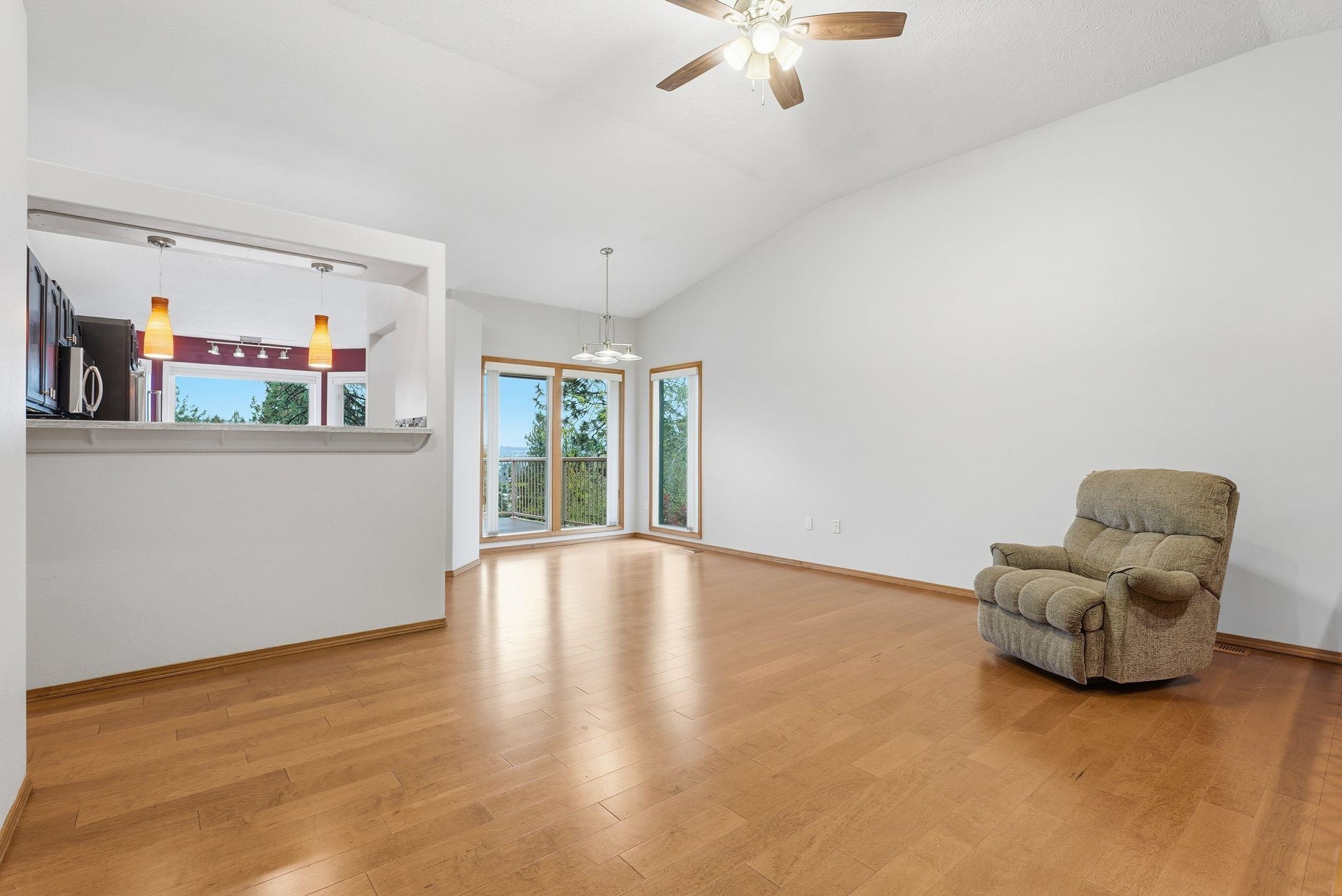 5202 North Hutton View Lane Spokane, WA 99212 - Photo 5 of 48