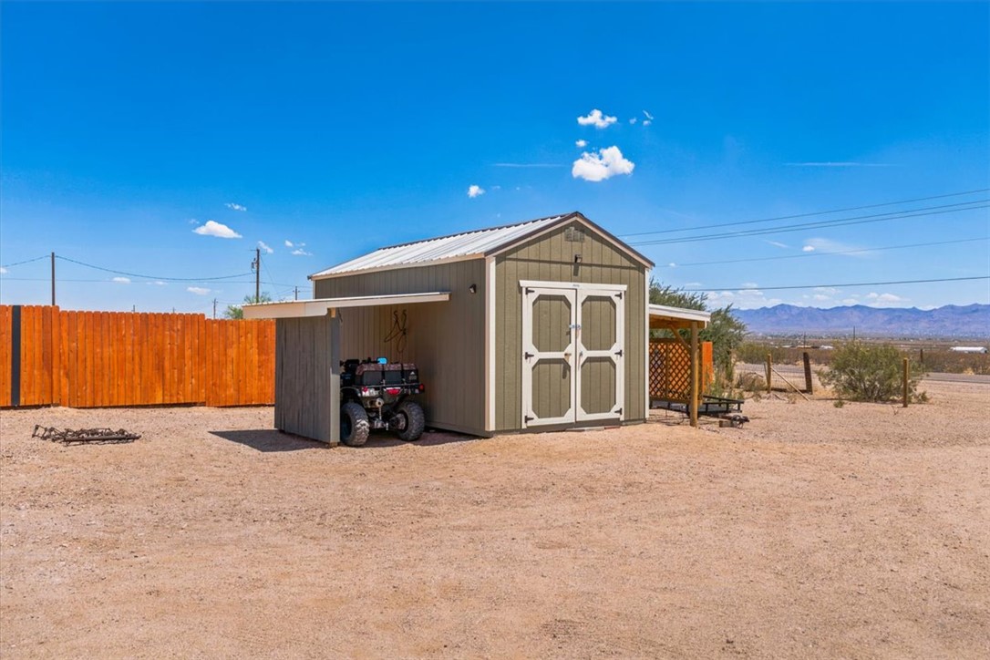 2177 South Estrella Road Golden Valley, AZ 86413 - Photo 31 of 36