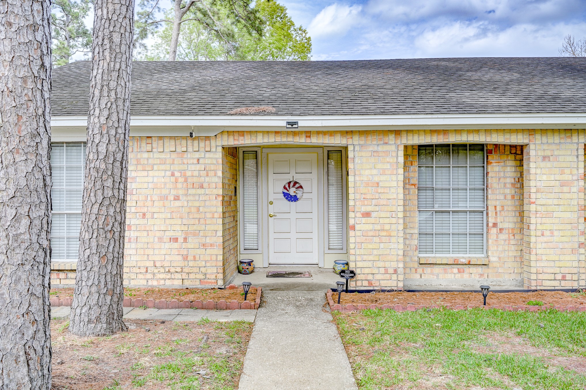2507 Whispering Springs Drive Spring, TX 77373 - Photo 4 of 44