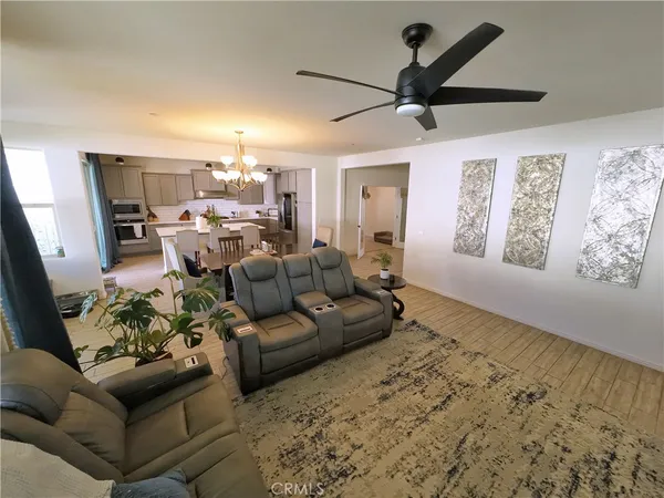 $549,999 | 14206 Everton Avenue, Bakersfield, CA 93311