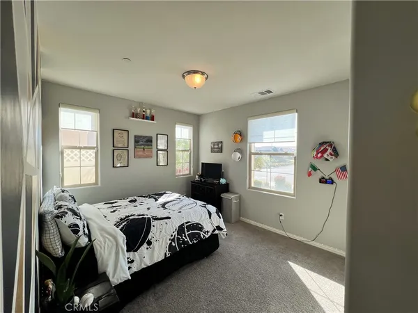 $549,999 | 14206 Everton Avenue, Bakersfield, CA 93311