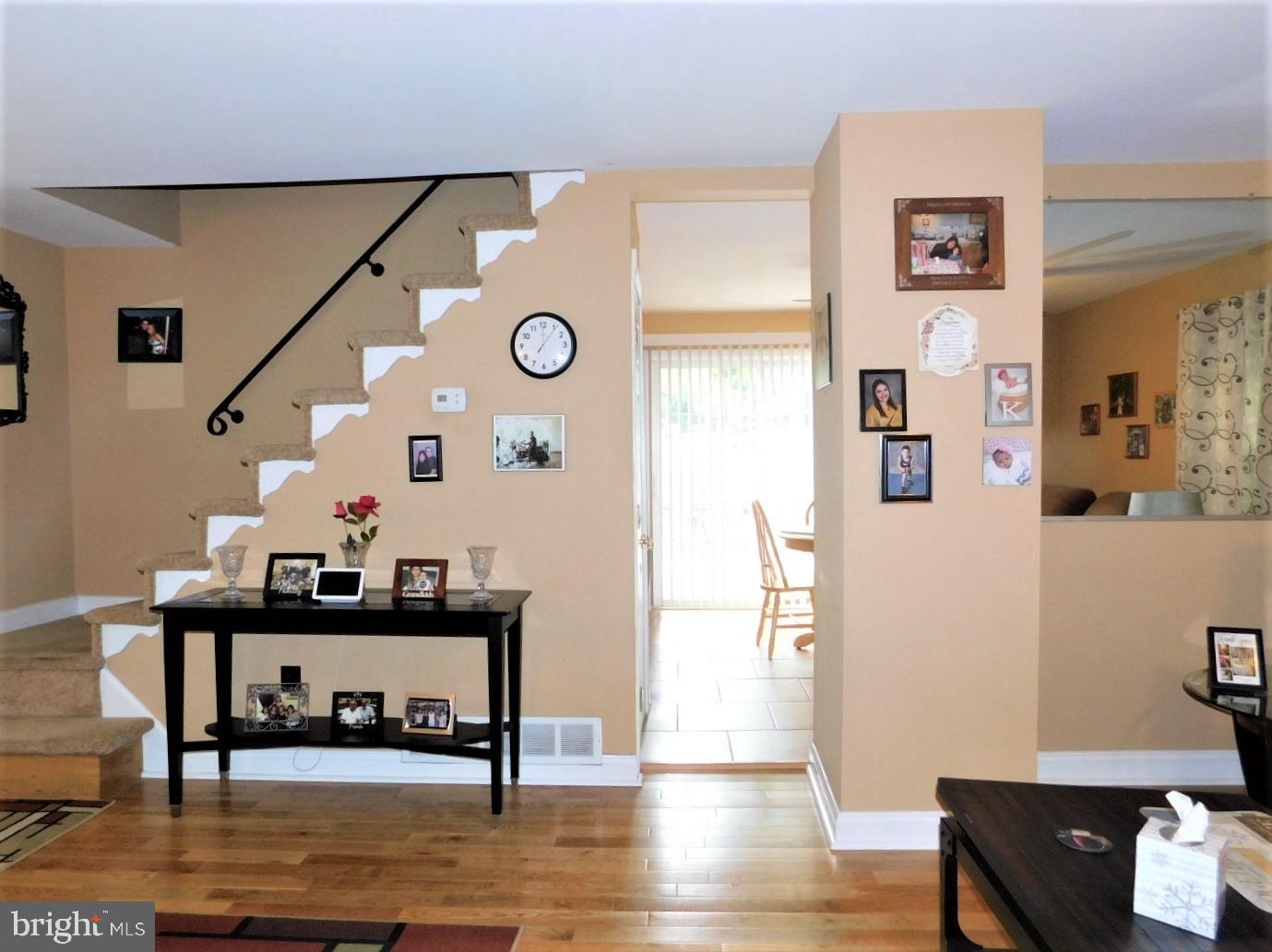 1640 Almonesson Road Woodbury, NJ 08096 - Photo 8 of 20 Beautiful hardwood floors.