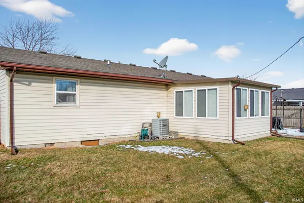 $189,900 | 411 Countryside Drive, Ossian, IN 46777