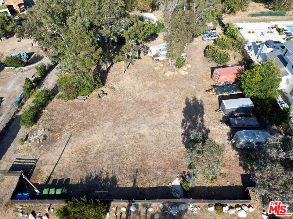 6636 Wandermere Road Malibu, CA 90265 - Photo 4 of 7