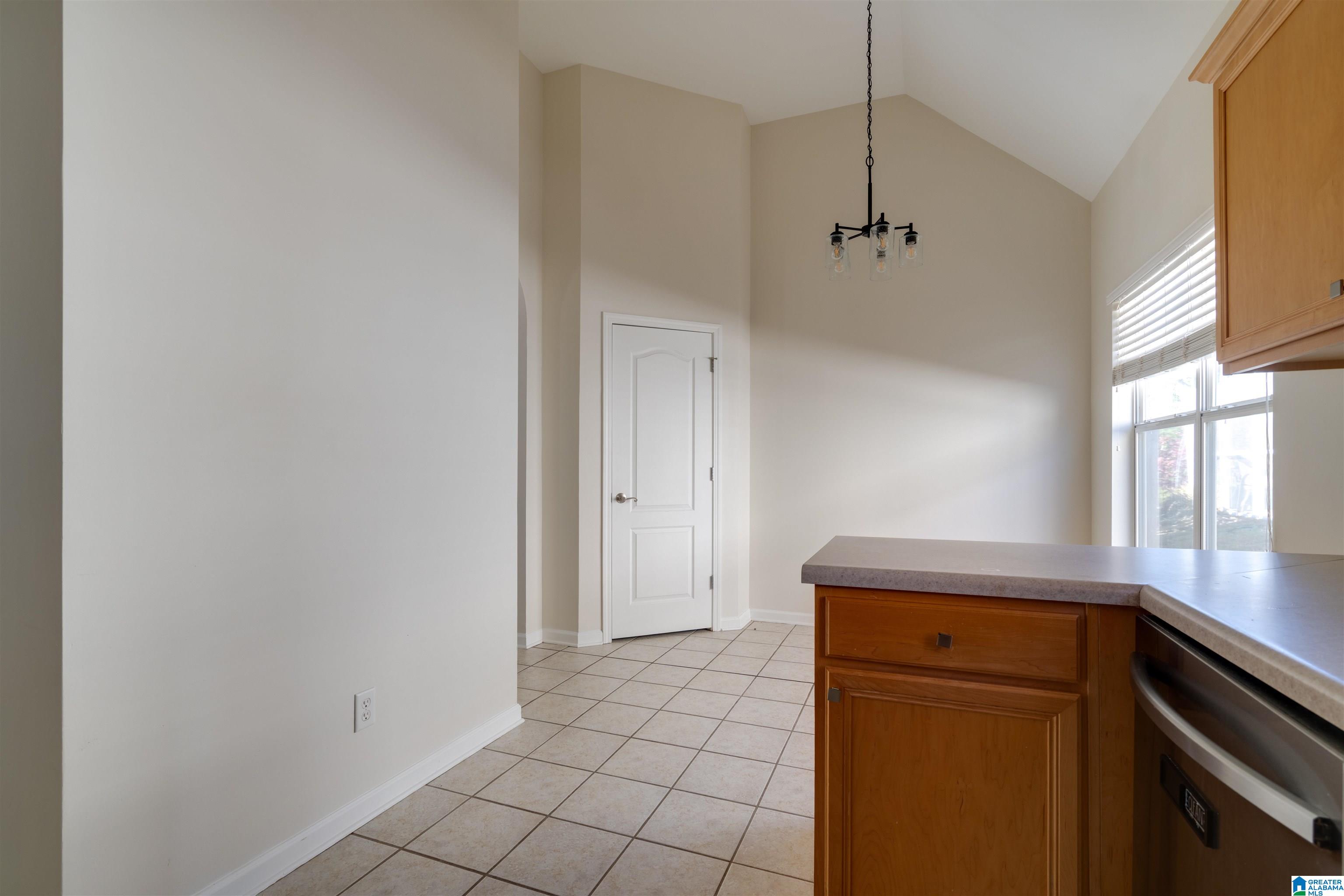222 High Ridge Drive Pelham, AL 35124 - Photo 8 of 19