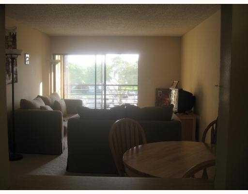 9235 Southwest 8th Street, Unit 309 Boca Raton, FL 33428 - Photo 7 of 9 Exterior Front