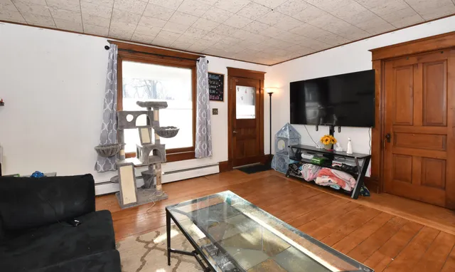 $209,900 | 404 West Fond Du Lac Street, Ripon, WI 54971