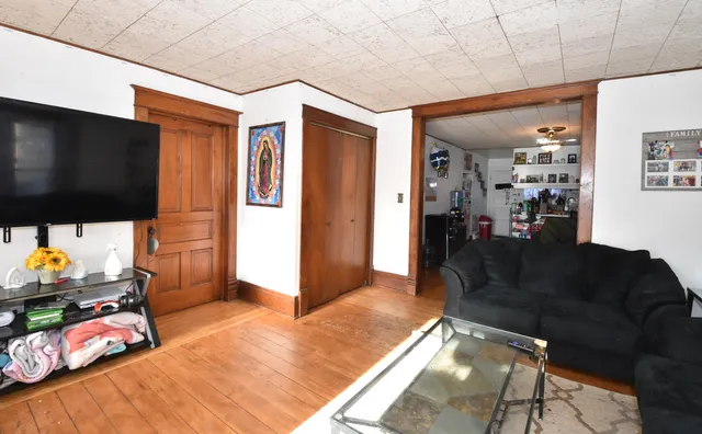 $209,900 | 404 West Fond Du Lac Street, Ripon, WI 54971