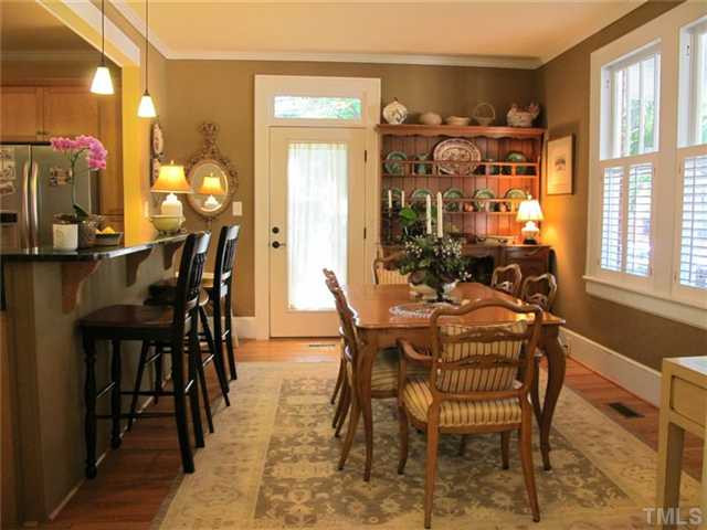 2208 Creston Road Raleigh, NC 27608 - Photo 6 of 23 Photo 6