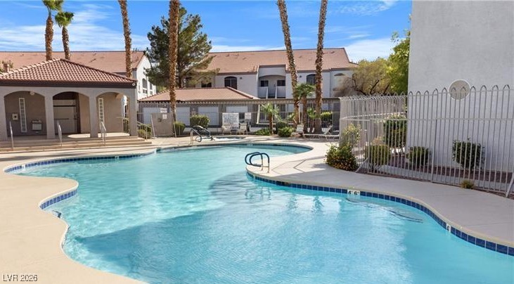 700 Carnegie Street, Unit 1814 Henderson, NV 89052 - Photo 5 of 51 3 bed/2 bath 1ST FLOOR 700 Carnegie St #1814 Henderson NV 89052