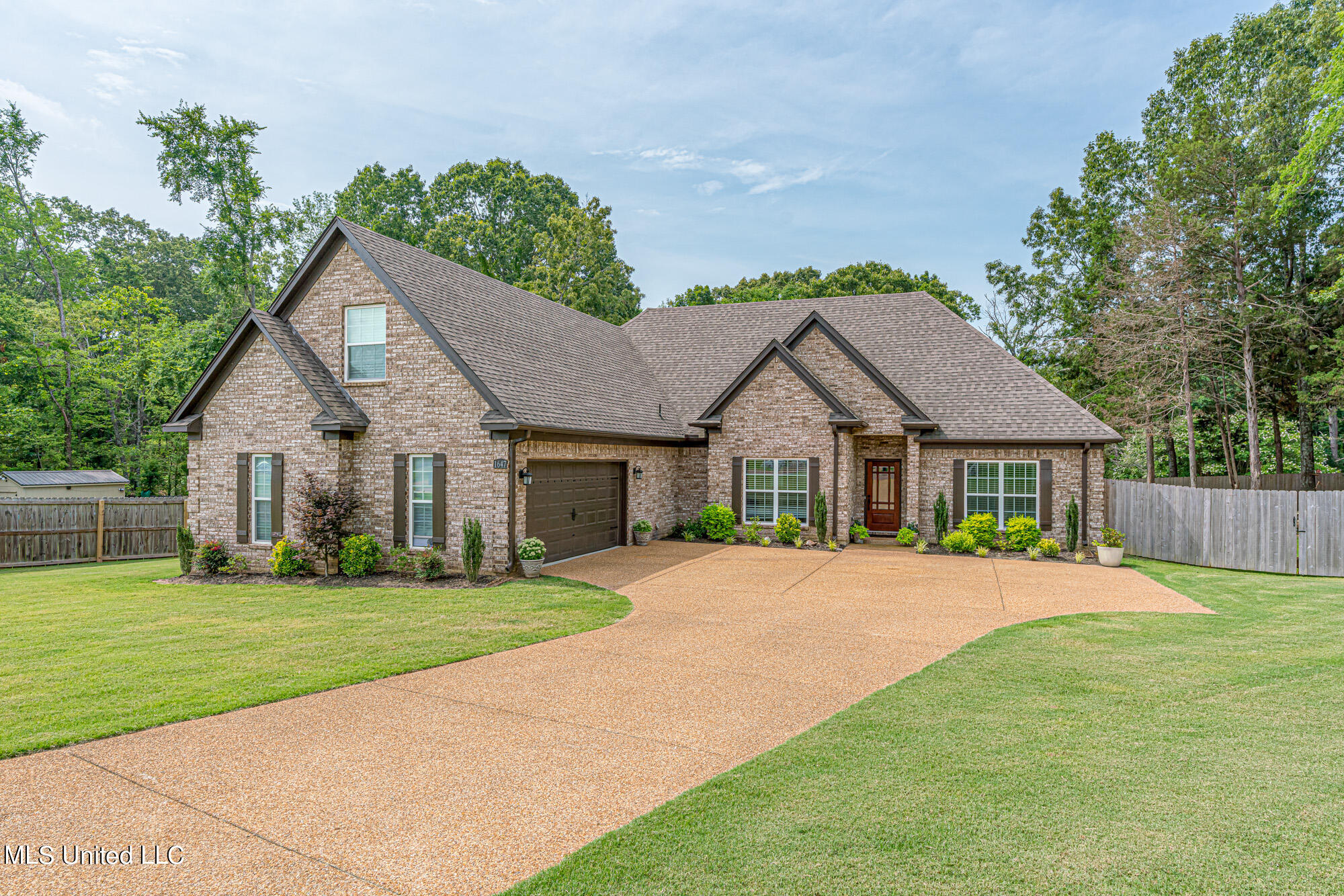 1647 Rutherford Cove Nesbit, MS 38651 - Photo 3 of 37 227107_3-snapsold-screen-1647-rutherford