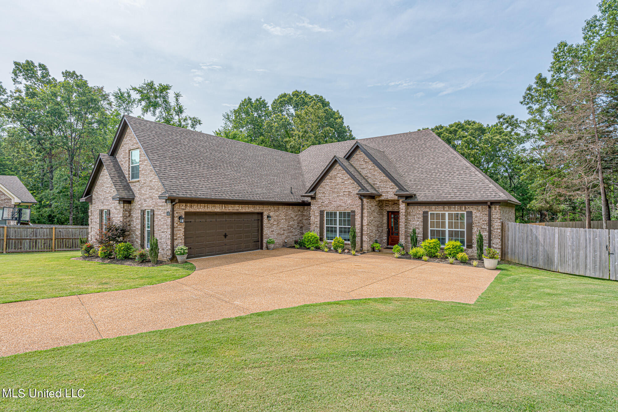 1647 Rutherford Cove Nesbit, MS 38651 - Photo 4 of 37 227107_4-snapsold-screen-1647-rutherford
