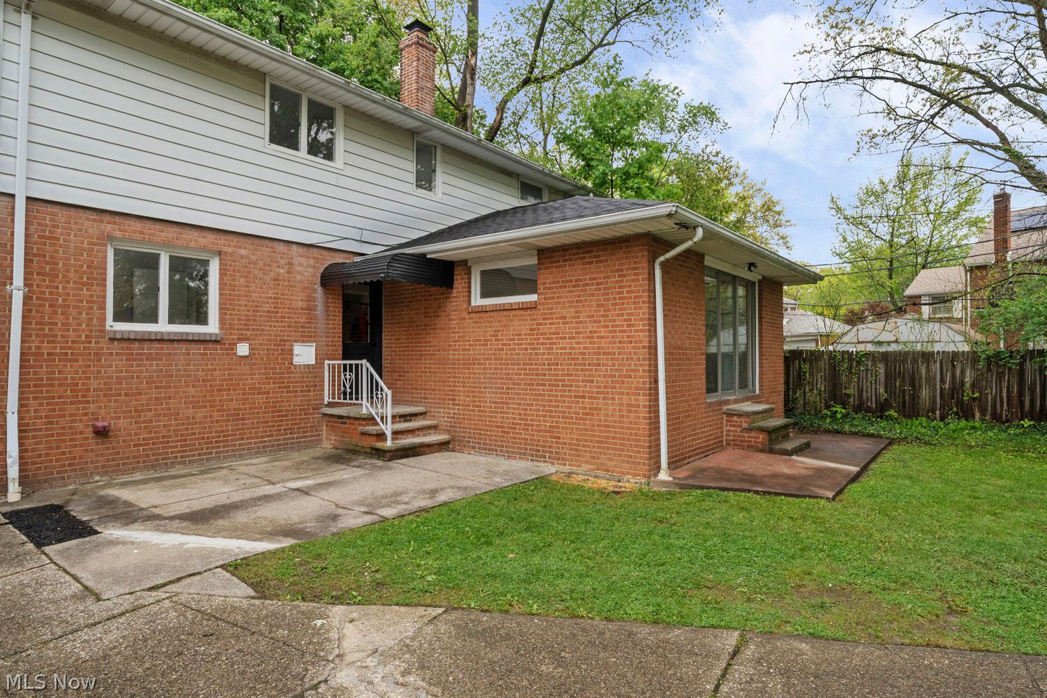 2375 Glendon Road University Heights, OH 44118 - Photo 44 of 50
