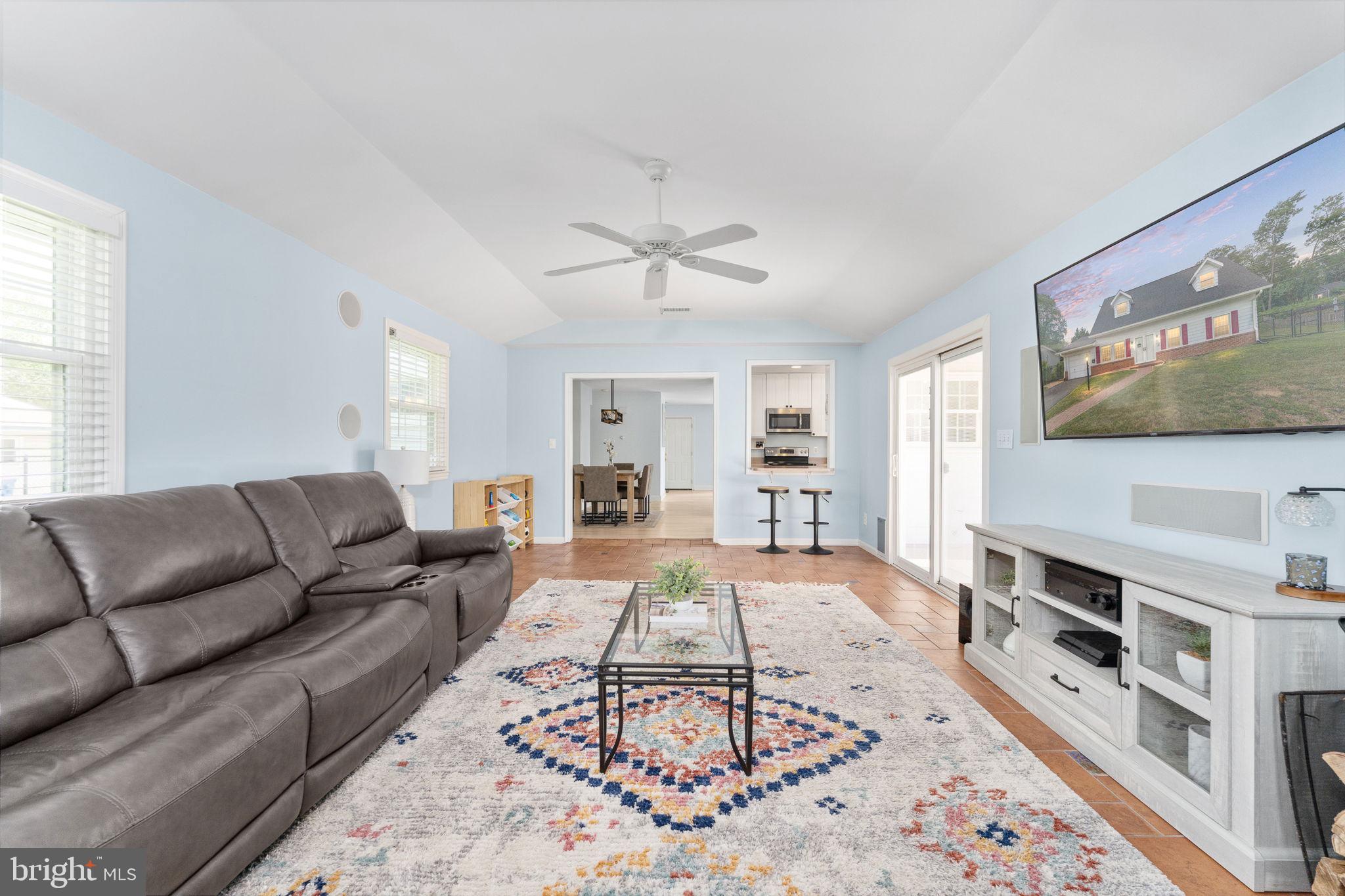 1009 South Ironwood Road Sterling, VA 20164 - Photo 30 of 75