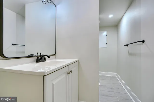 $2,900 | 6504 Rosemont Avenue, Baltimore, MD 21206