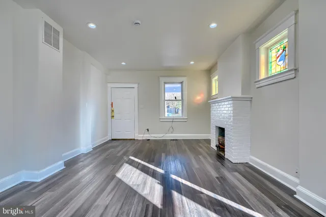 $2,900 | 6504 Rosemont Avenue, Baltimore, MD 21206