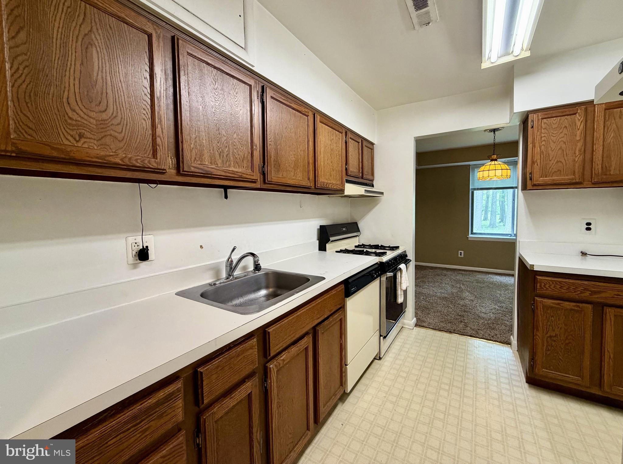 129-2 Echelon Road Voorhees, NJ 08043 - Photo 5 of 28
