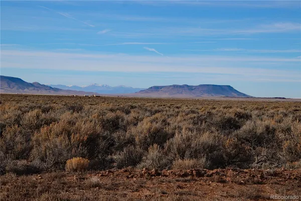 a view of a dry top field