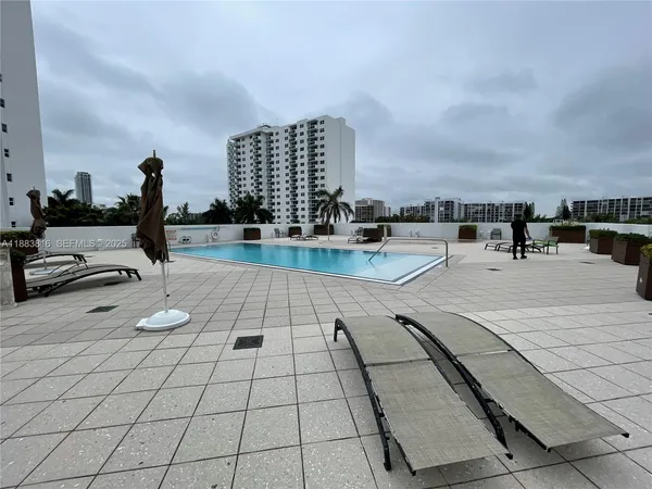 $5,700 | 2751 South Ocean Drive, Unit 1204S, Hollywood, FL 33019