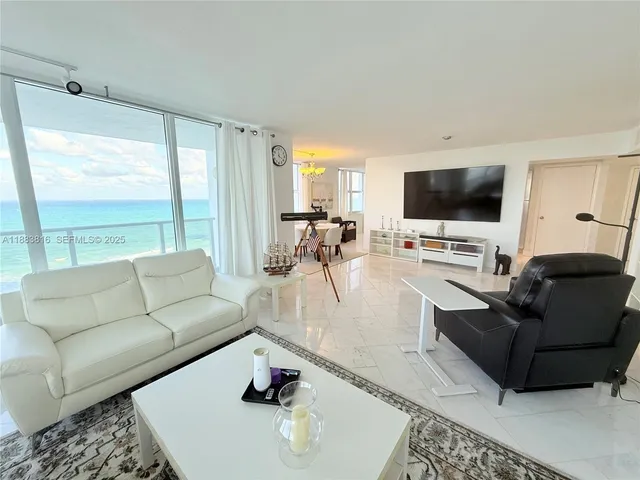 $5,700 | 2751 South Ocean Drive, Unit 1204S, Hollywood, FL 33019