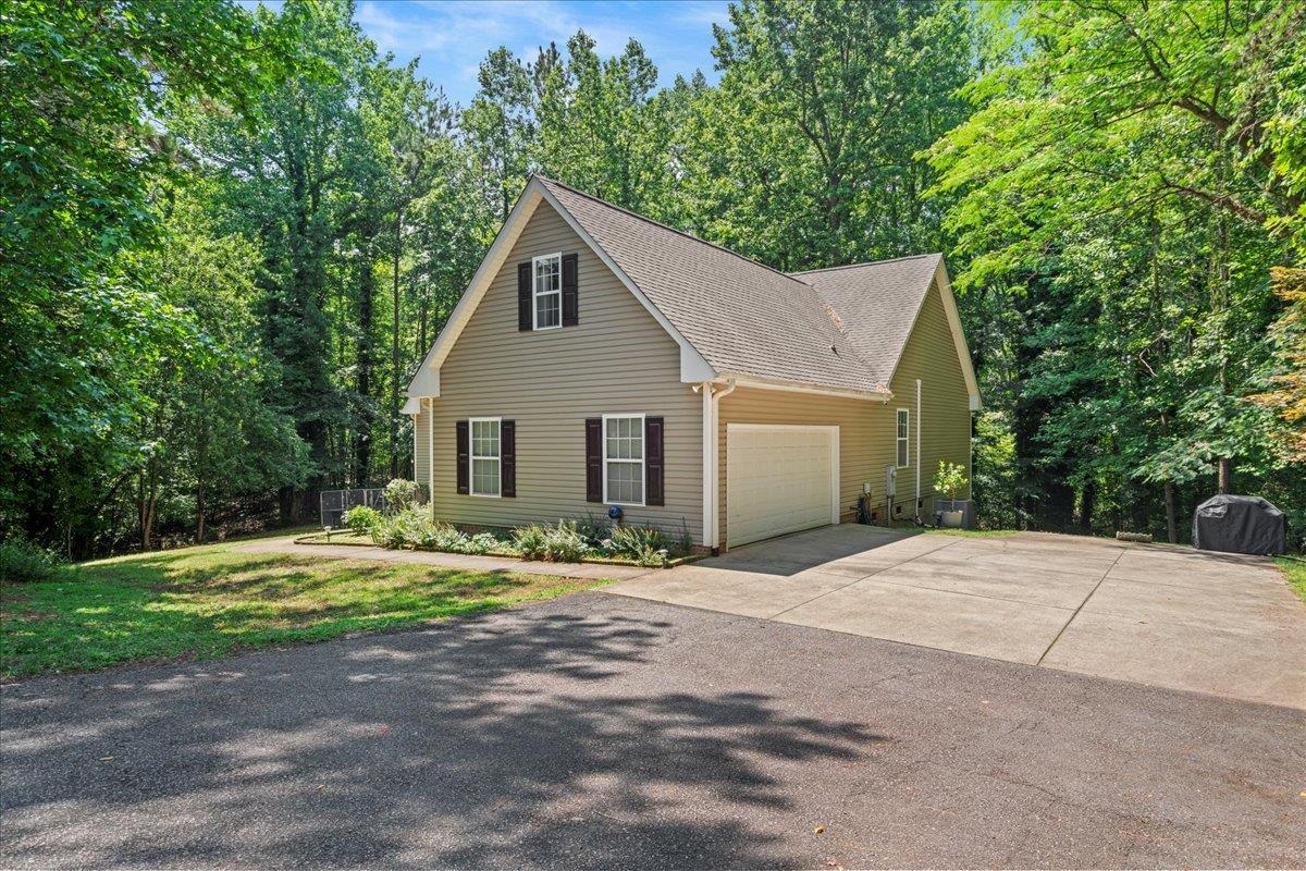 1140 Meadowbrook Road Spartanburg, SC 29307 - Photo 2 of 35 Gallery Image 2