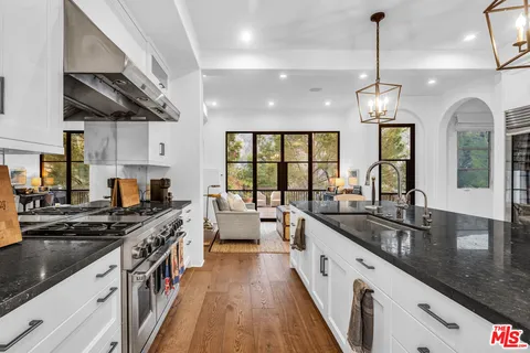 $2,988,000 | 2382 Live Oak Meadows Road, Malibu, CA 90265