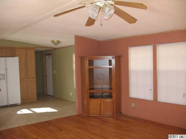 164 North Burris Road Sharon, SC 29742 - Photo 4 of 14