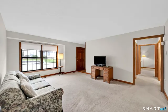 $315,000 | 13 Rockhaven Drive, Unit 13, Glastonbury, CT 06033