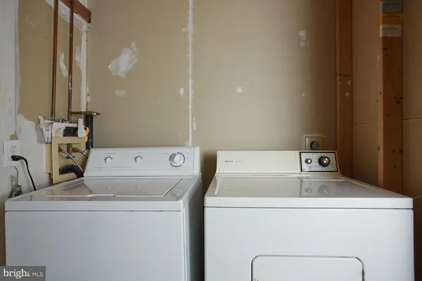 $3,000 | 21240 Millwood Square, Great Falls, VA 22066