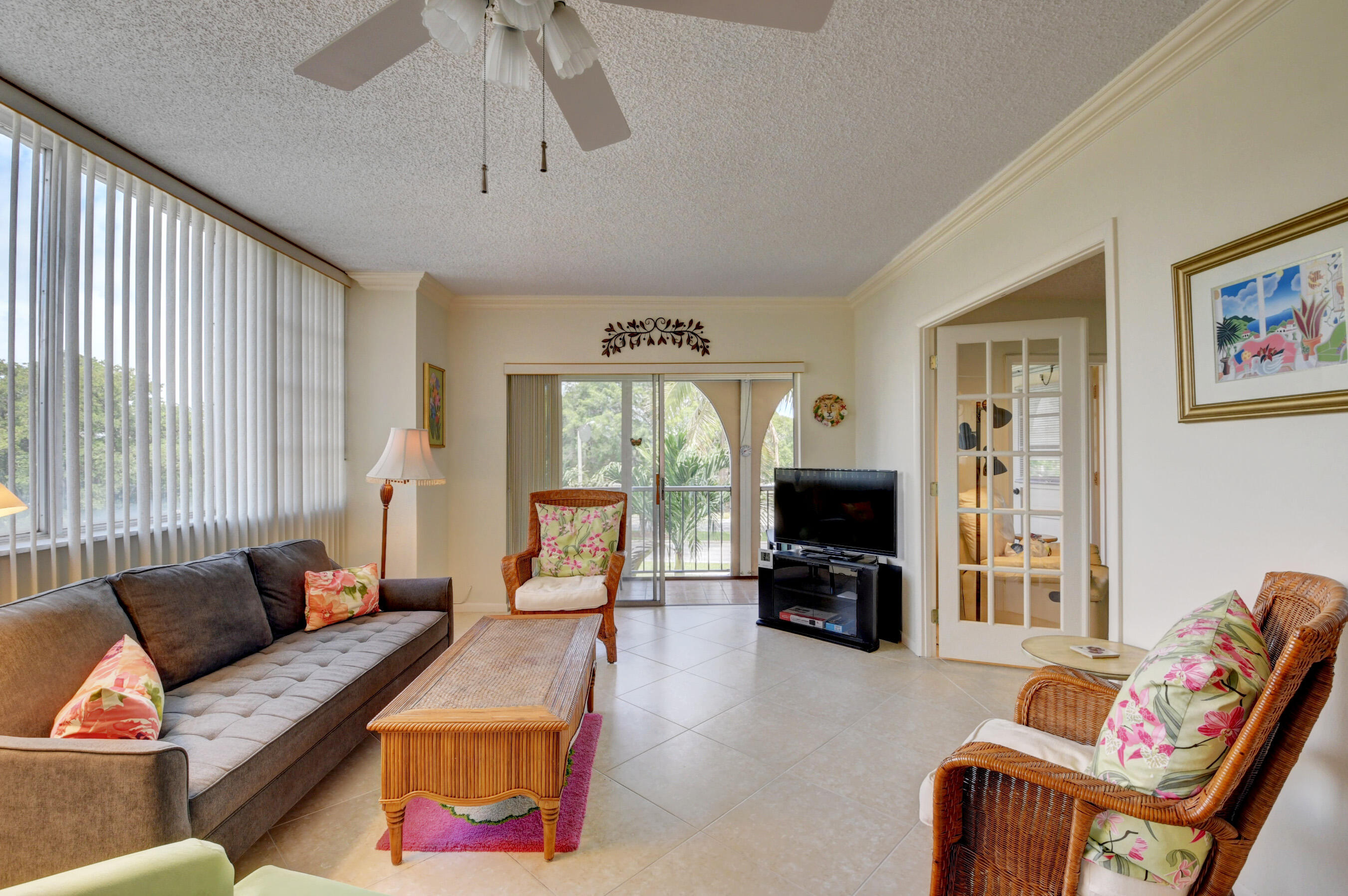 250 Northeast 20th Street, Unit 301 Boca Raton, FL 33431 - Photo 10 of 42 21_dsc_1943_4_5_6_7