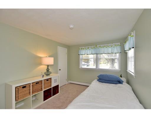 47 Elmfield Road Framingham, MA 01701 - Photo 16 of 30