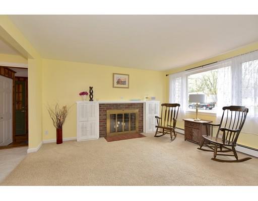 47 Elmfield Road Framingham, MA 01701 - Photo 3 of 30