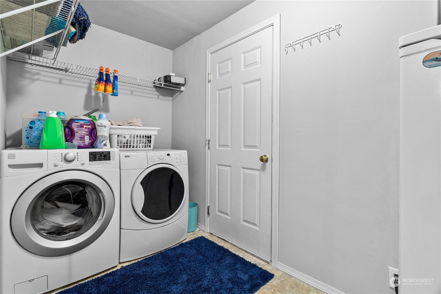 192 Gold Creek Road Northwest Bremerton, WA 98312 - Photo 30 of 38 a utility room with dryer and washer