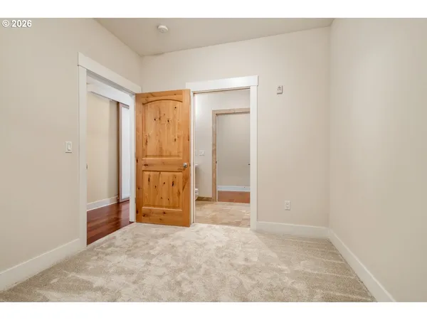 $375,000 | 838 Southeast 38th Avenue, Unit 202, Portland, OR 97214