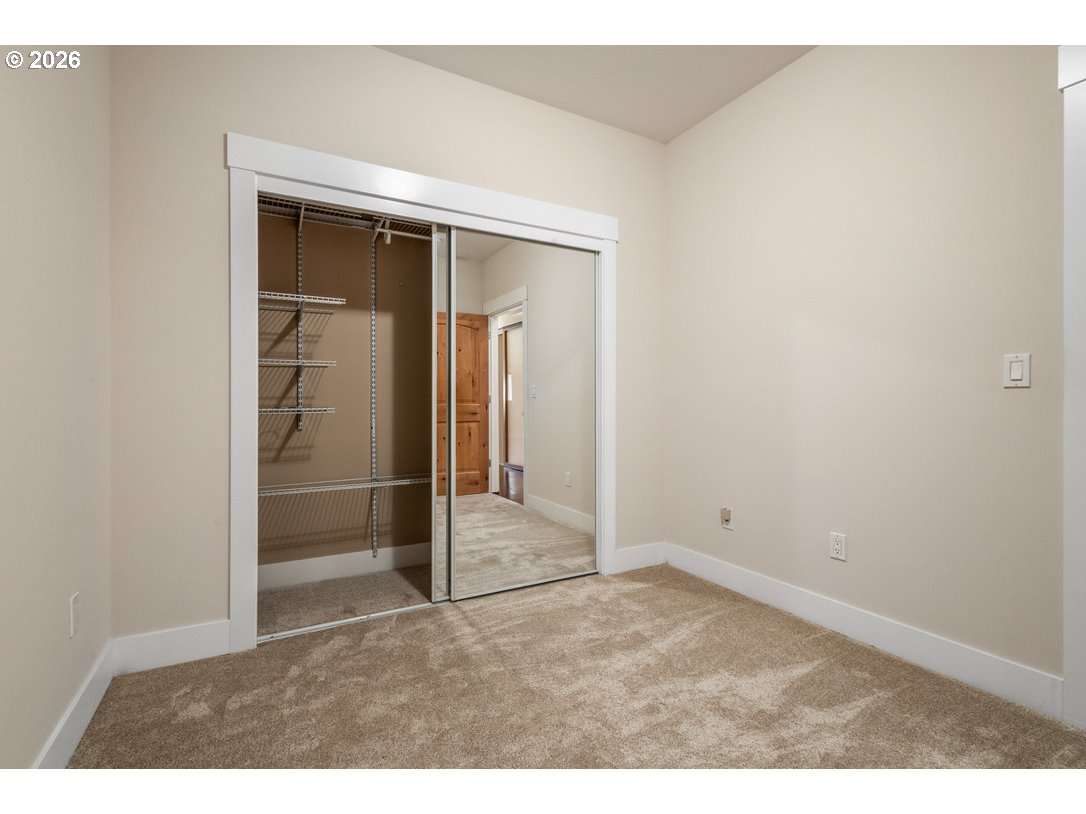 838 Southeast 38th Avenue, Unit 202 Portland, OR 97214 - Photo 24 of 34