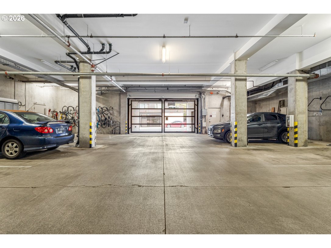 838 Southeast 38th Avenue, Unit 202 Portland, OR 97214 - Photo 32 of 34