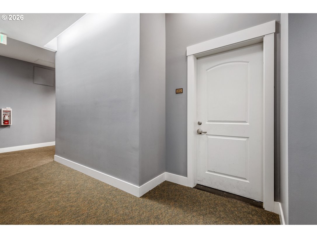838 Southeast 38th Avenue, Unit 202 Portland, OR 97214 - Photo 4 of 34 a view of an empty room