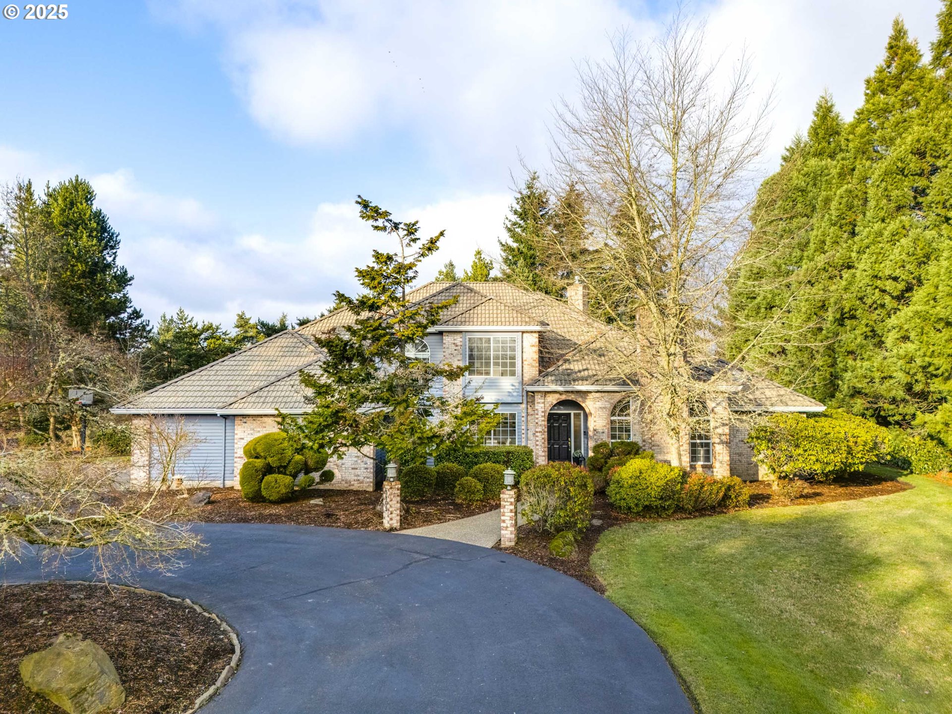 5805 Southwest Delker Road Tualatin, OR 97062 - Photo 1 of 48 Gallery Image 1