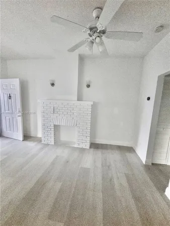 $2,250 | 568 Southwest 3rd Street, Unit LEFT 566, Miami, FL 33130