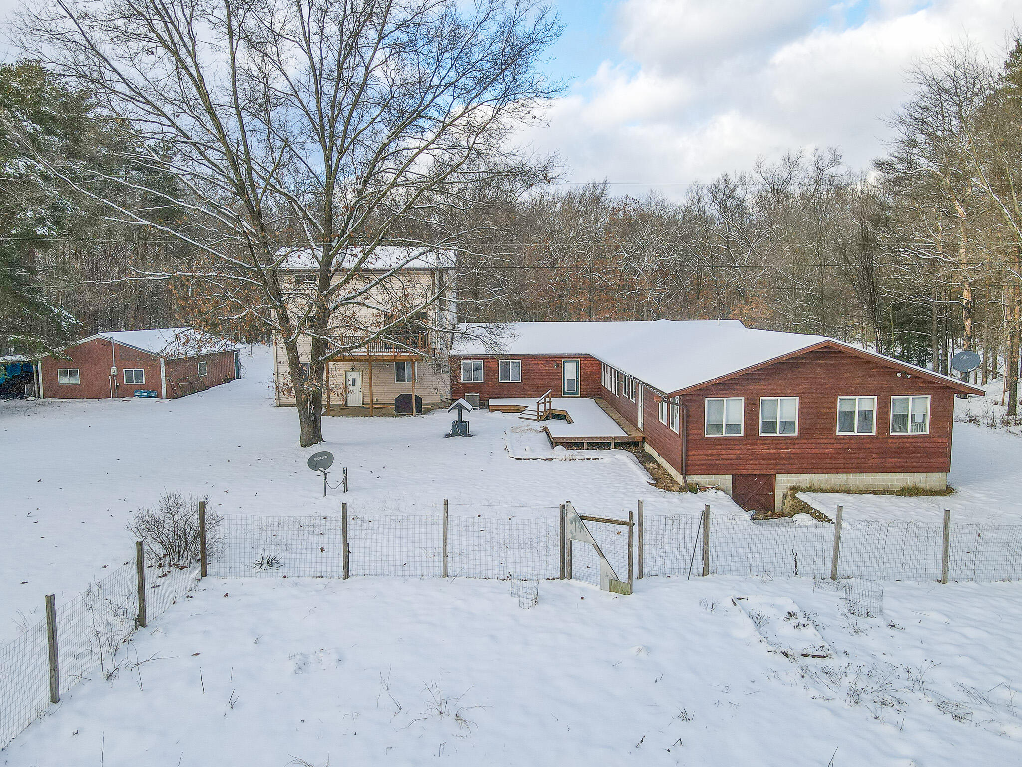 871 East McKinley Road Rothbury, MI 49452 - Photo 3 of 64 dji_fly_20240215_164918_759_170803377807