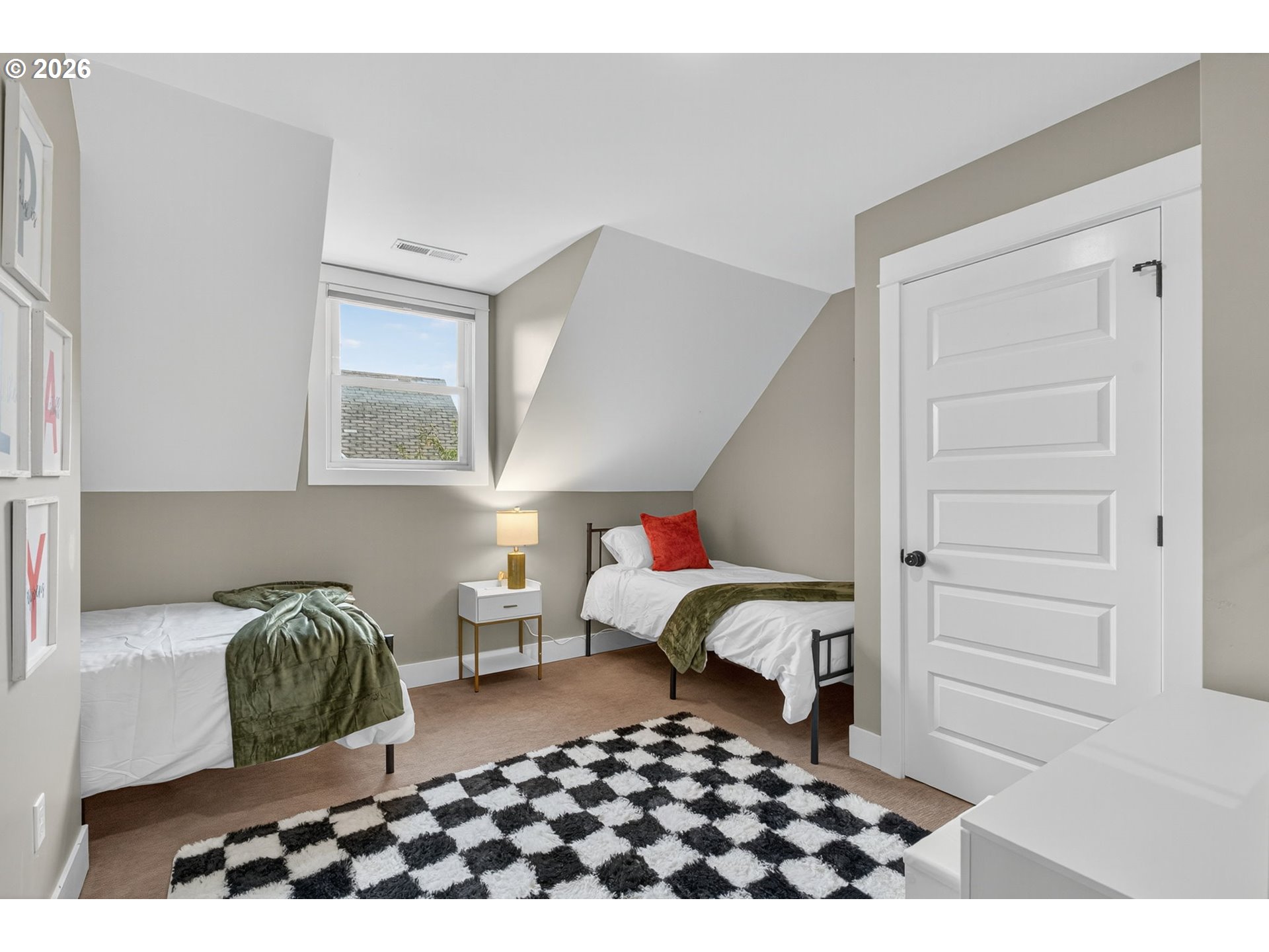 522 Northeast Morris Street Portland, OR 97212 - Photo 19 of 46