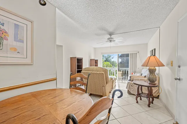 $180,000 | 424 North Riverside Drive, Unit 306, Pompano Beach, FL 33062