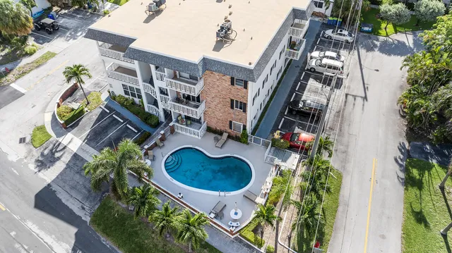 $180,000 | 424 North Riverside Drive, Unit 306, Pompano Beach, FL 33062