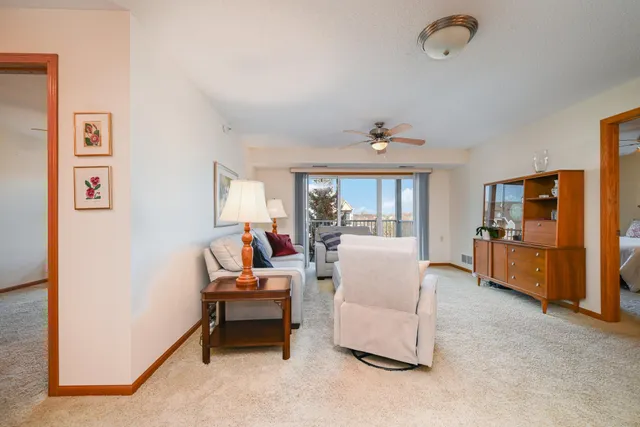 $275,000 | 13670 Carrach Avenue, Unit 304, Rosemount, MN 55068