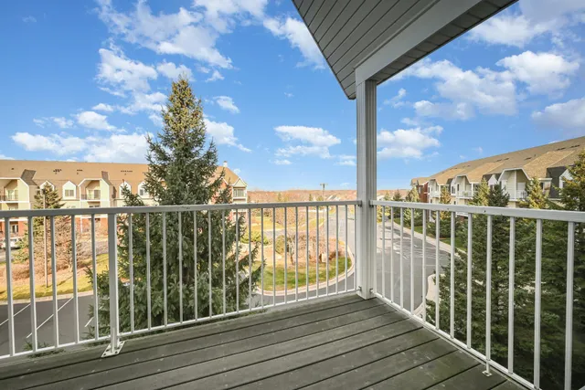 $275,000 | 13670 Carrach Avenue, Unit 304, Rosemount, MN 55068