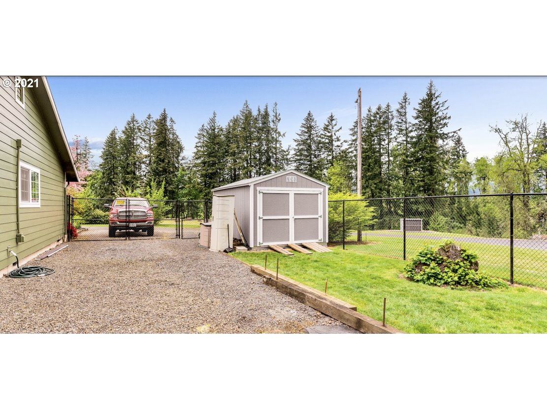 11911 Broadacres Road Northeast Hubbard, OR 97032 - Photo 8 of 28 Gallery Image 8